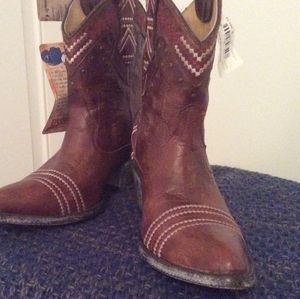 NWT Old Gringo cowboy boots